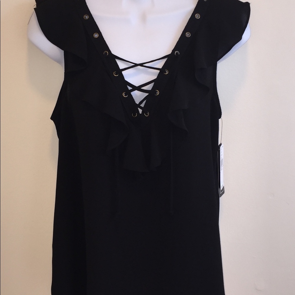 ‼️SALE‼️NWT SEXY RUFFLED TOP